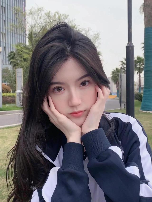 美好的不是女孩，而是18歲 (校花合集)