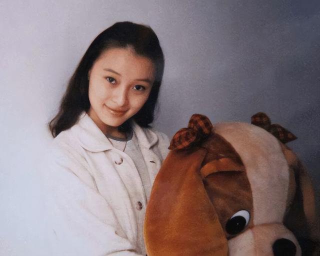 40多歲還能素顏演戲，我只服這3位中年女星，有皺紋卻美得真實(shí)