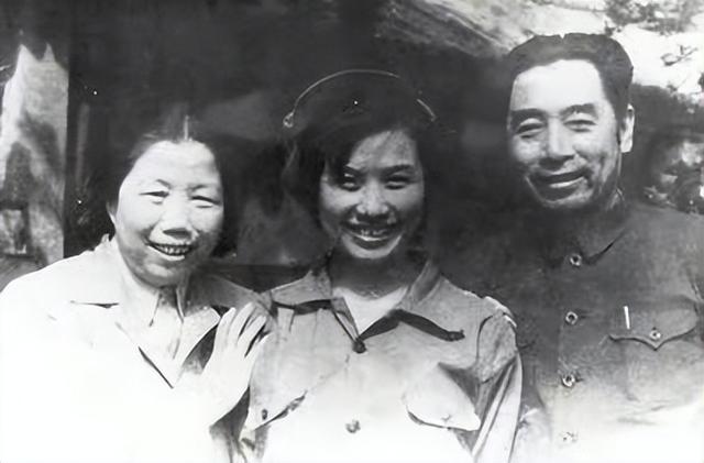 西方記者刁難：你見過世界最漂亮的女人嗎？周總理硬氣回應：見過