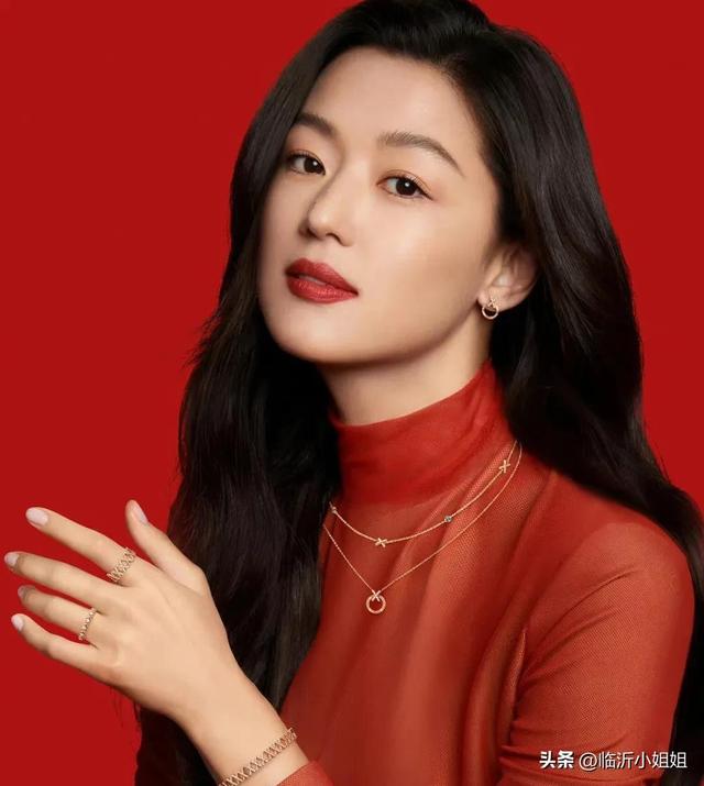全智賢，優(yōu)雅知性的氣質美女，靚麗唯美的外形，太漂亮啦