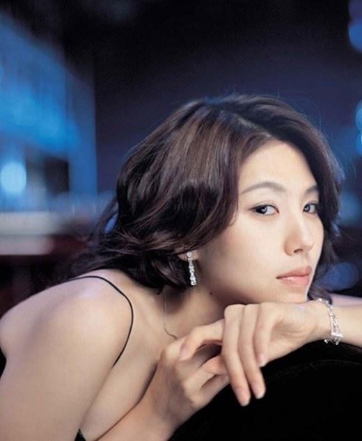 演過(guò)情欲片的5位韓國(guó)女星，千嬌百媚的背后，多人自殺身亡