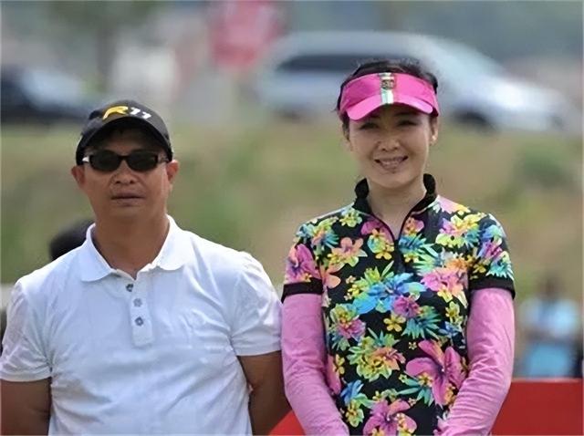 李琳：被前夫一巴掌扇到離婚！二婚嫁世界冠軍，如今生活幸福滋潤