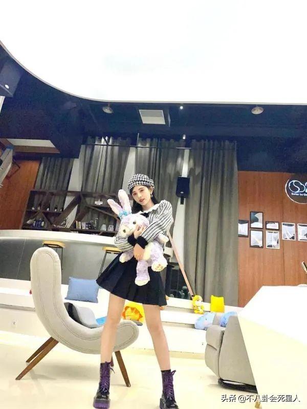 看臉絕美，身材卻干癟，排骨胸，五五分，這10位女星太可惜了