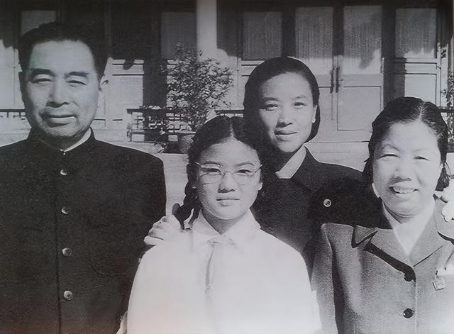西方記者刁難：你見過世界最漂亮的女人嗎？周總理硬氣回應：見過