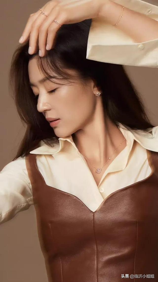 全智賢，優(yōu)雅知性的氣質美女，靚麗唯美的外形，太漂亮啦
