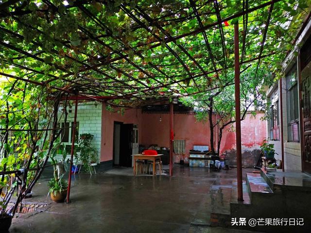 新疆旅游，到回族美女家做客，眼界大開，簡直是女人夢想的天堂