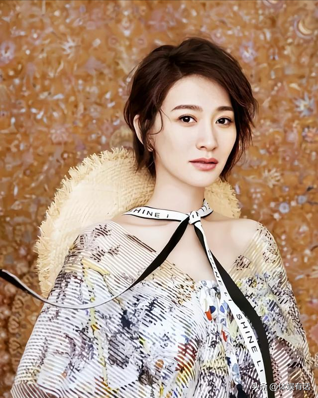 許晴的臀、舒淇的唇、李小冉的胸，這些中年女星性感起來能迷死人