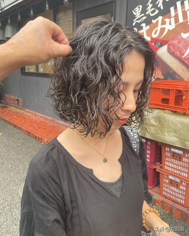 最火女人發(fā)來了，長短都有16款，趕快挑一款吧