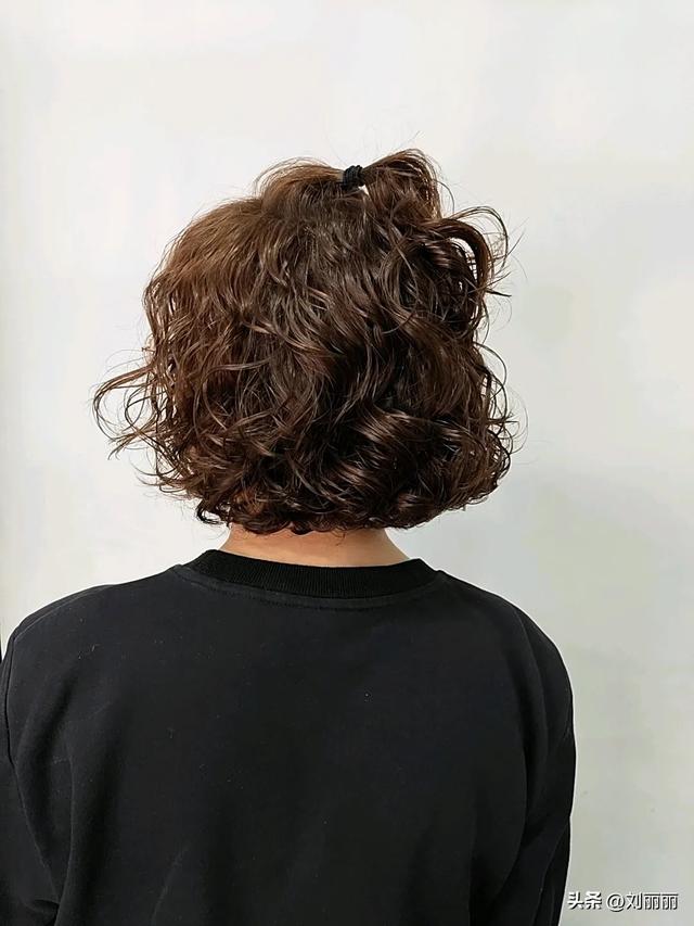 最火女人發(fā)來了，長短都有16款，趕快挑一款吧