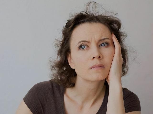 女性最佳“絕經(jīng)期”揭曉，并非50歲，不妨對(duì)照一下，你達(dá)標(biāo)了嗎？
