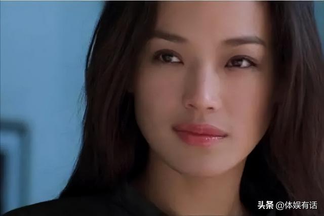 許晴的臀、舒淇的唇、李小冉的胸，這些中年女星性感起來能迷死人