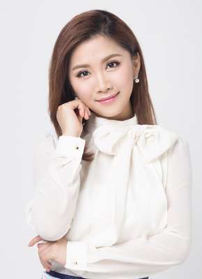 美女主持人(才貌雙全這5位實力“女神級”主持人，全都畢業(yè)于同一所大學)