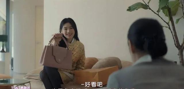 人畜無害的清純美女，正在悄悄變“壞”？這就叫做真正的蛇竭美人