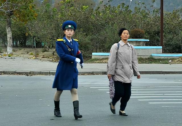 走進朝鮮，平壤街面上汽車不多，美女卻很多，真實情況如何？