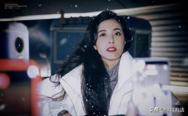 許晴的臀、舒淇的唇、李小冉的胸，這些中年女星性感起來能迷死人