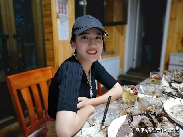新疆旅游，到回族美女家做客，眼界大開，簡直是女人夢想的天堂