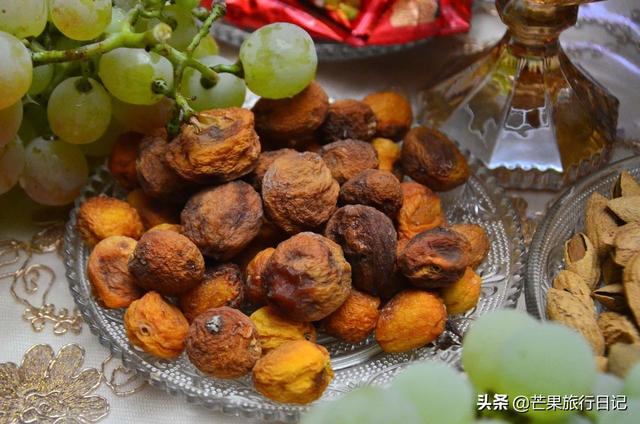 新疆旅游，到回族美女家做客，眼界大開，簡直是女人夢想的天堂