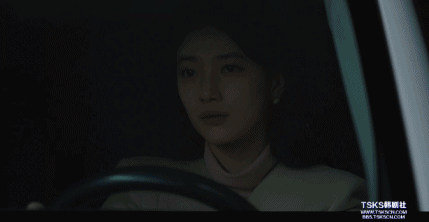 人畜無害的清純美女，正在悄悄變“壞”？這就叫做真正的蛇竭美人