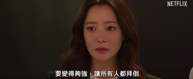 人畜無害的清純美女，正在悄悄變“壞”？這就叫做真正的蛇竭美人