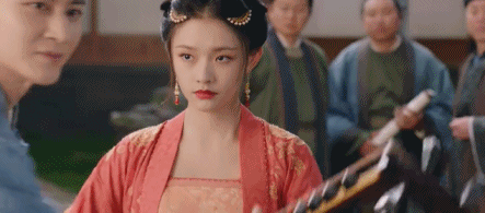 人畜無害的清純美女，正在悄悄變“壞”？這就叫做真正的蛇竭美人