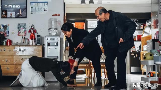《底線》三場離婚案告訴我們：男人善變不可怕，就怕女人一成不變