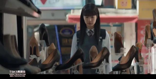人畜無害的清純美女，正在悄悄變“壞”？這就叫做真正的蛇竭美人