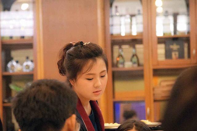 走進朝鮮，平壤街面上汽車不多，美女卻很多，真實情況如何？