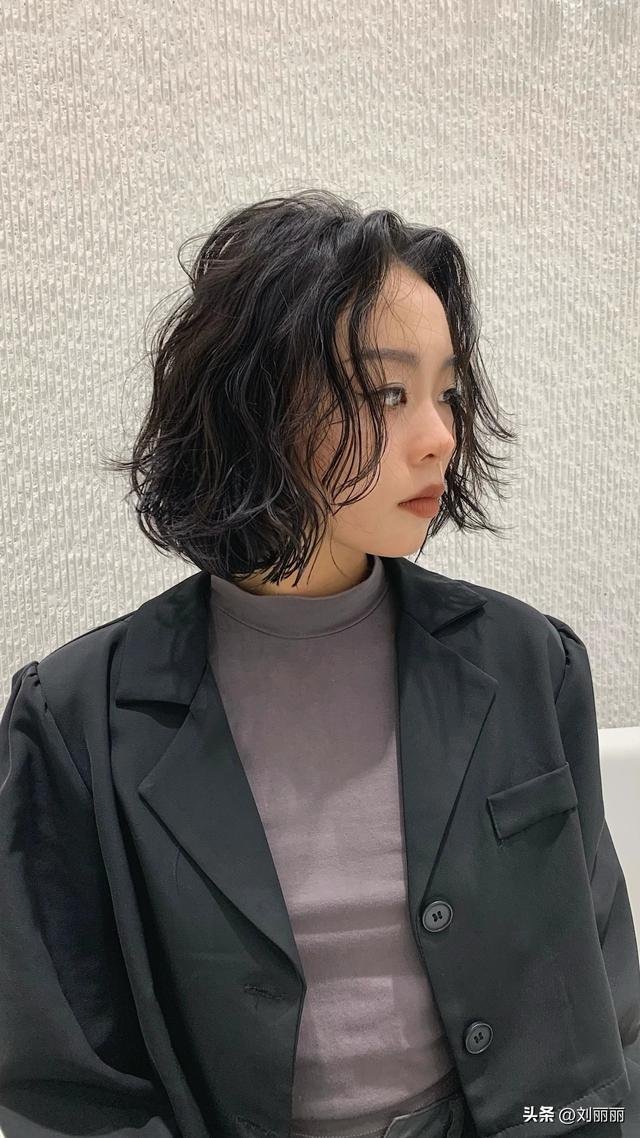 最火女人發(fā)來了，長短都有16款，趕快挑一款吧