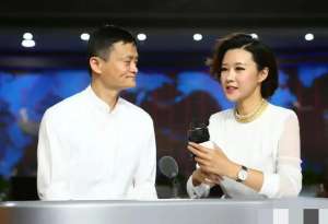 美女狩獵(狩獵大佬，電視臺美女主持人操守何在？)