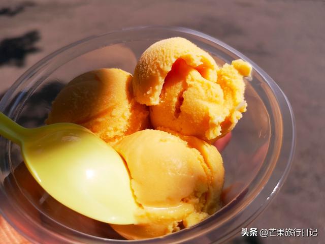 新疆旅游，到回族美女家做客，眼界大開，簡直是女人夢想的天堂