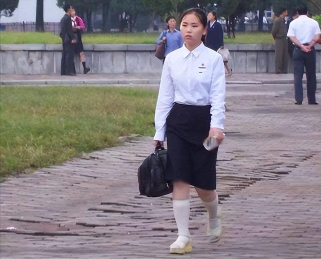 走進朝鮮，平壤街面上汽車不多，美女卻很多，真實情況如何？