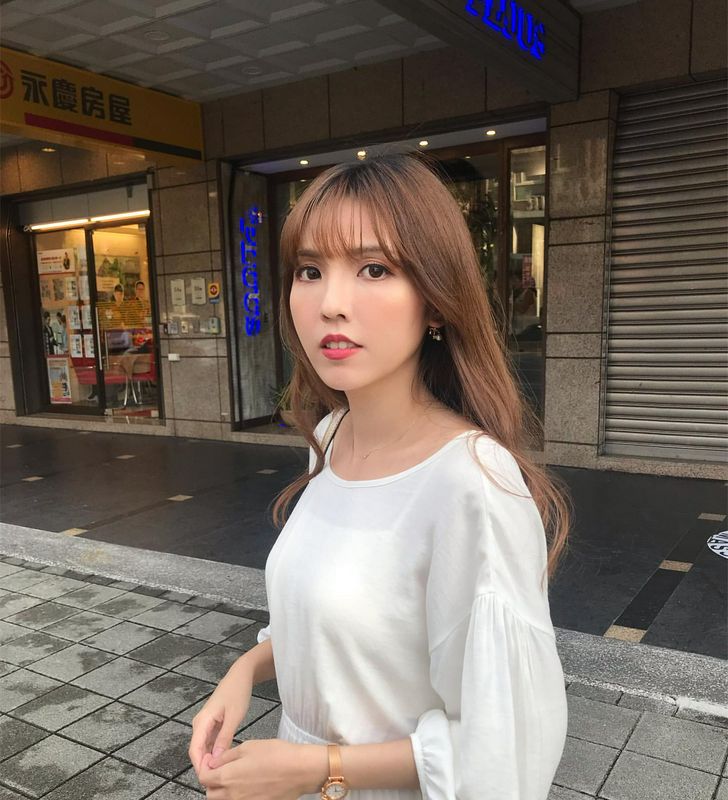 極致頂規(guī)身材讓人喜愛...超甜笑容看了秒淪陷GINAHELLO