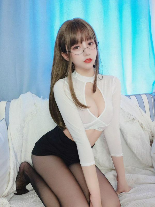 清純妹紙，情趣誘惑