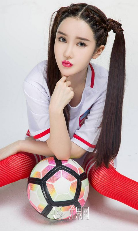 足球?qū)氊愊拿朗仔阒谐?lián)賽一球成名