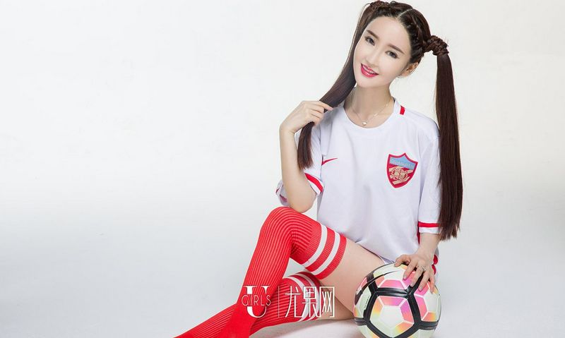 足球?qū)氊愊拿朗仔阒谐?lián)賽一球成名