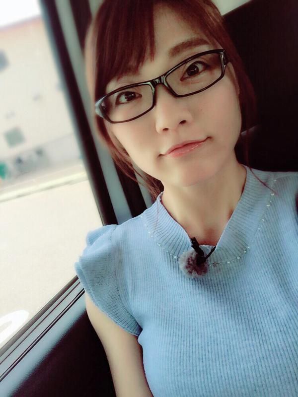 平冢奈菜波濤洶涌的私房照誘惑寫(xiě)真圖