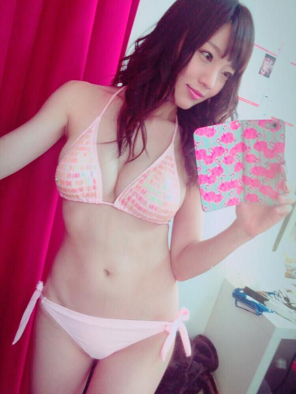 平冢奈菜波濤洶涌的私房照誘惑寫(xiě)真圖