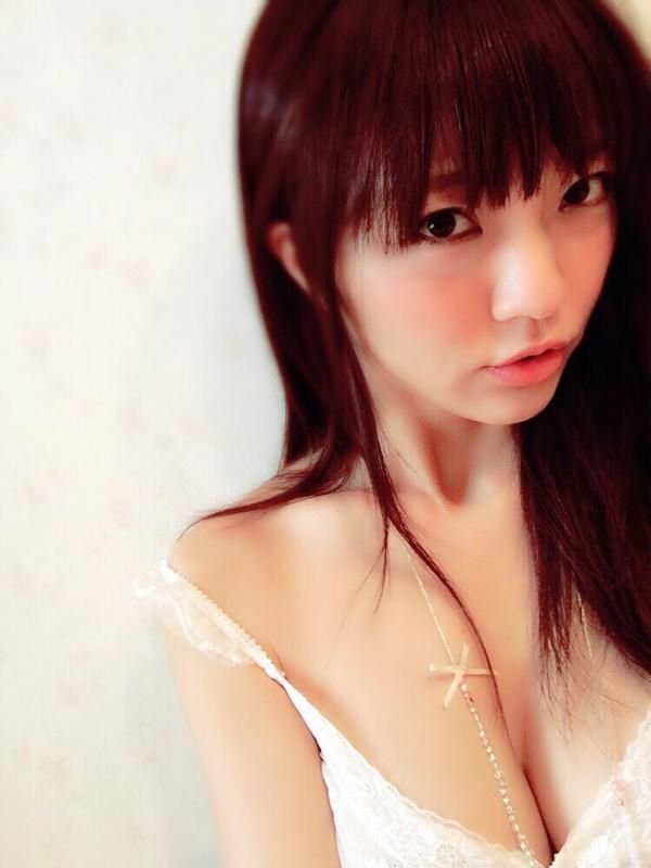 平冢奈菜波濤洶涌的私房照誘惑寫(xiě)真圖