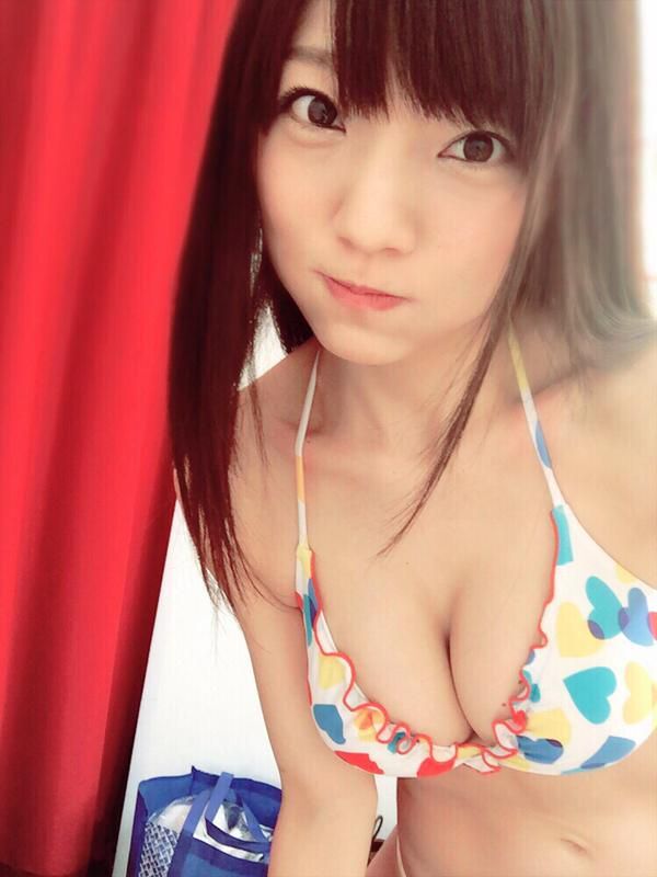 平冢奈菜波濤洶涌的私房照誘惑寫(xiě)真圖