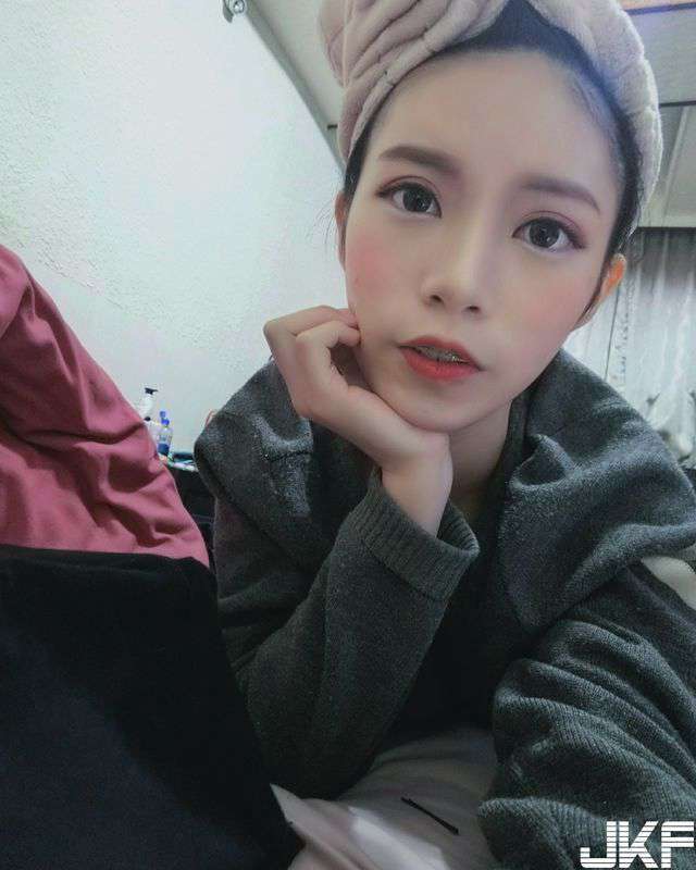 【圖文】美艷女歌手阿朵
