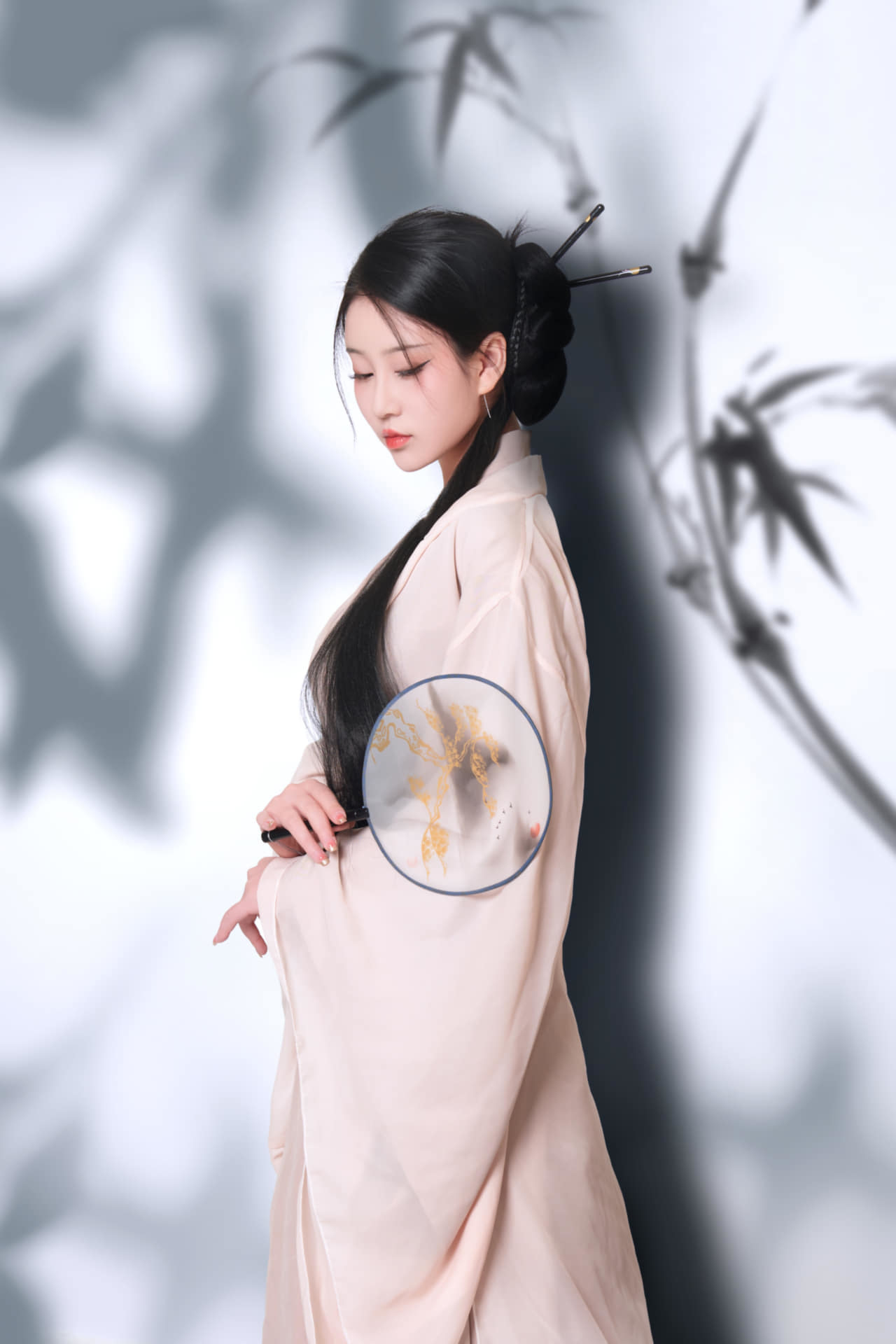 古風(fēng)中兩點(diǎn)憂傷