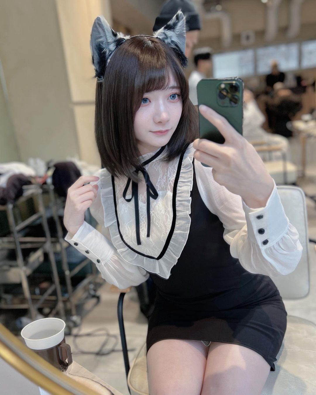 軟Q蜜桃臀，可折的凹腰配上肉肉的body