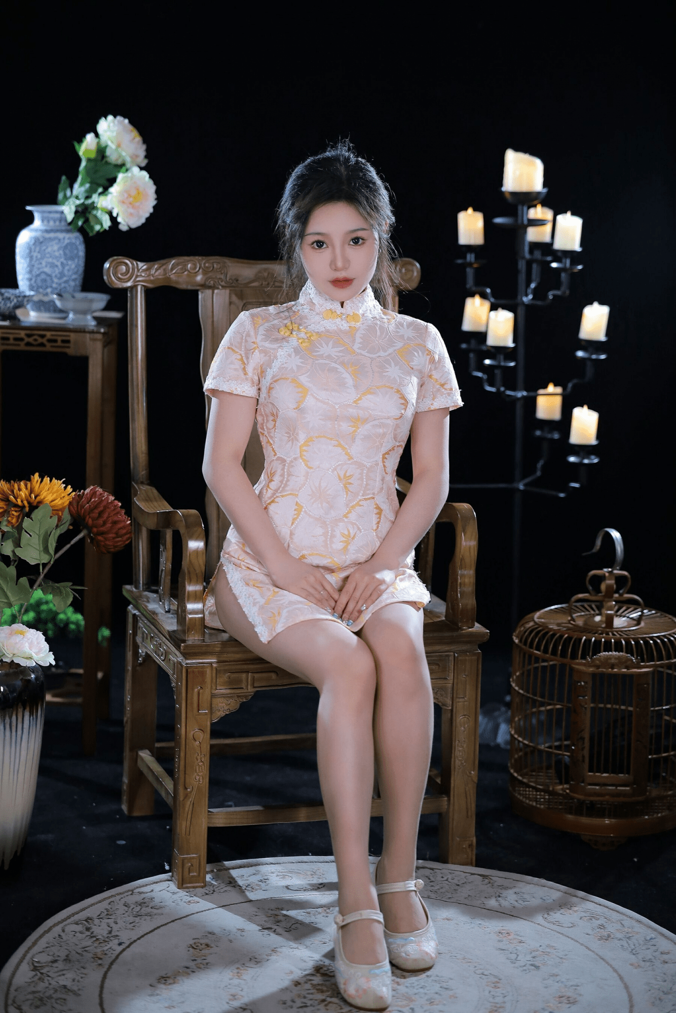 人隨風(fēng)過? 自在花開花又落? 不管世間滄桑如何