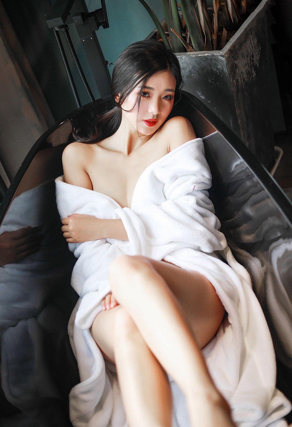 風(fēng)情少婦