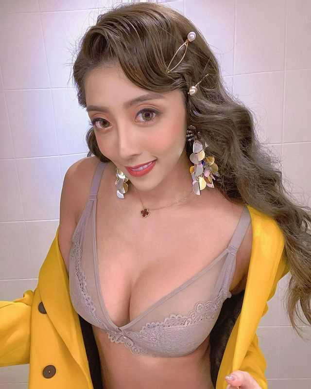 女友的同學(xué)就該陪睡_【2023年7月更新】