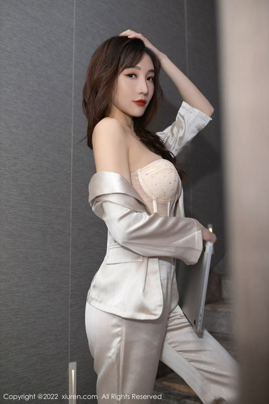 禽獸教師強(qiáng)姦伴娘_【2023年8月更新】