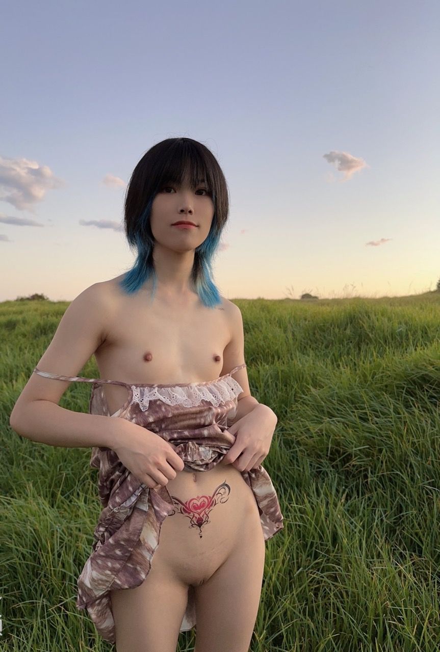 愛(ài)笑的極品貧乳學(xué)生妹