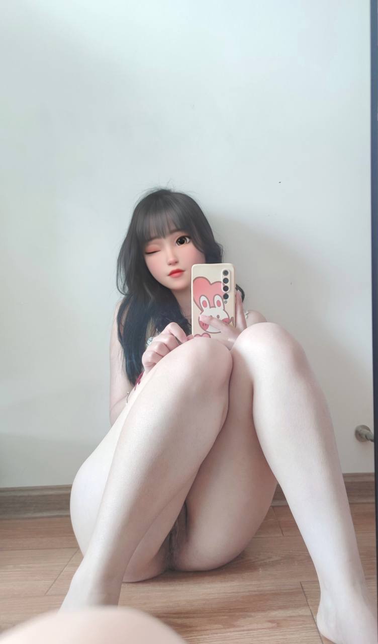 寶貝，妳認(rèn)真吃雞的樣子真美