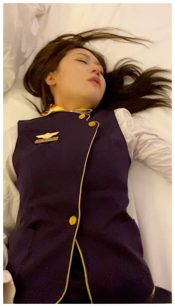 寶貝，妳認(rèn)真吃雞的樣子真美