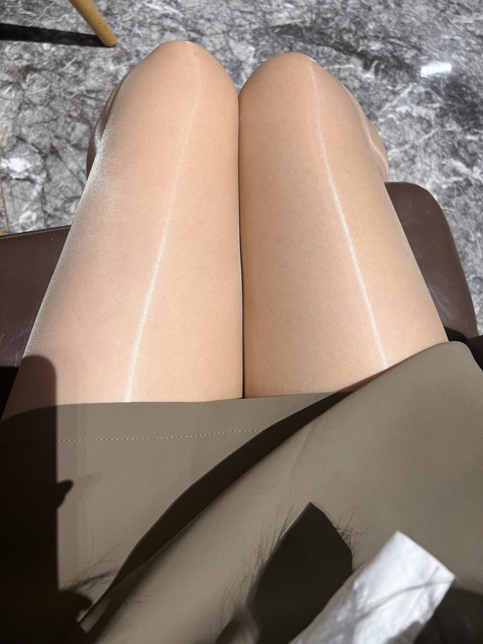 自古真情留不住，唯有美腿得人心